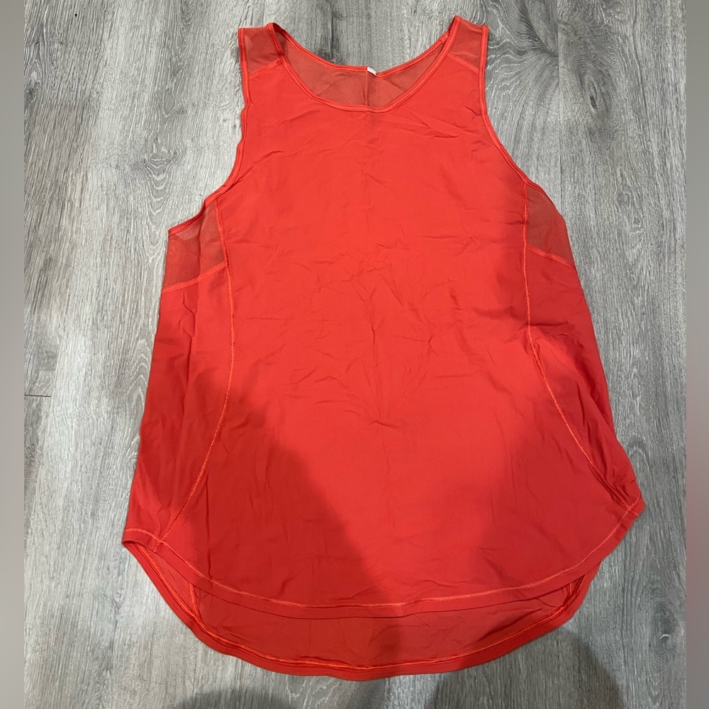 Lululemon tank